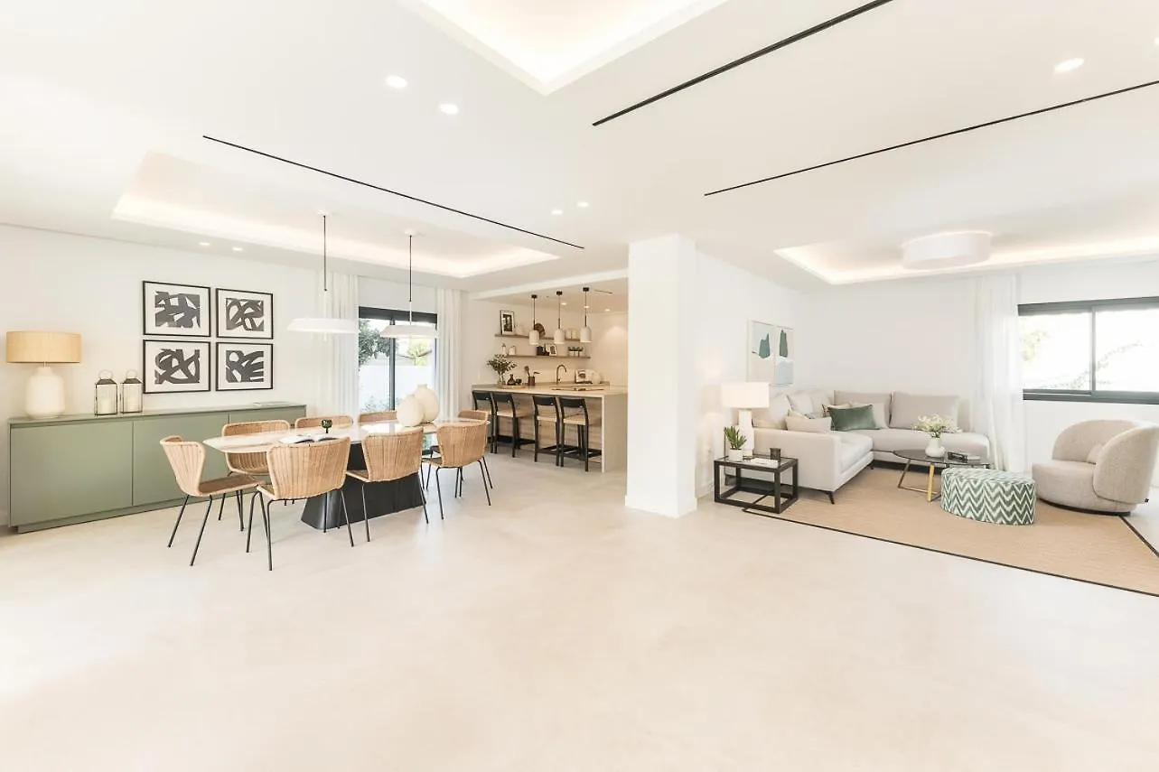 アパート Homeclub Villa Con Piscina Privada En Guadalmar マラガ
